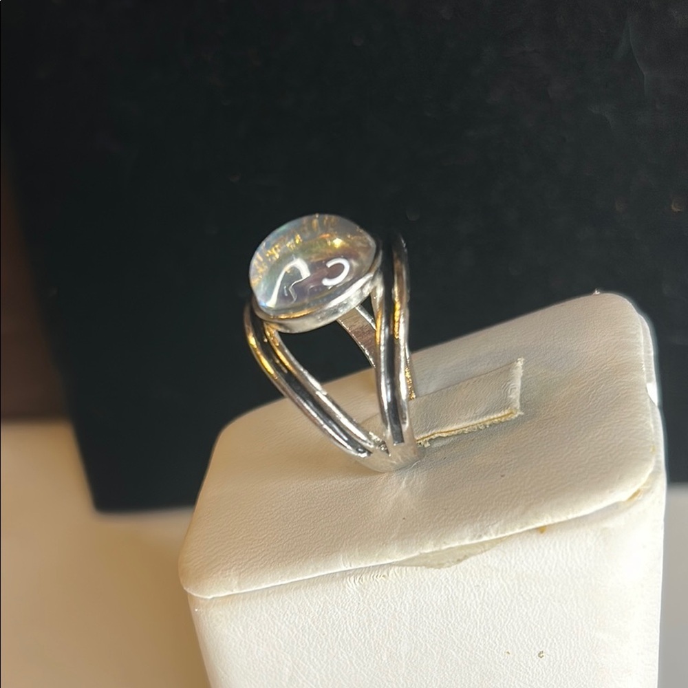 Silver Opal-Looking Ring - Picture 4 of 7